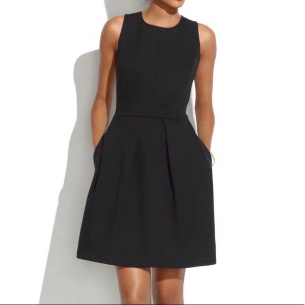 Madewell | Black Boxpleat Dress
